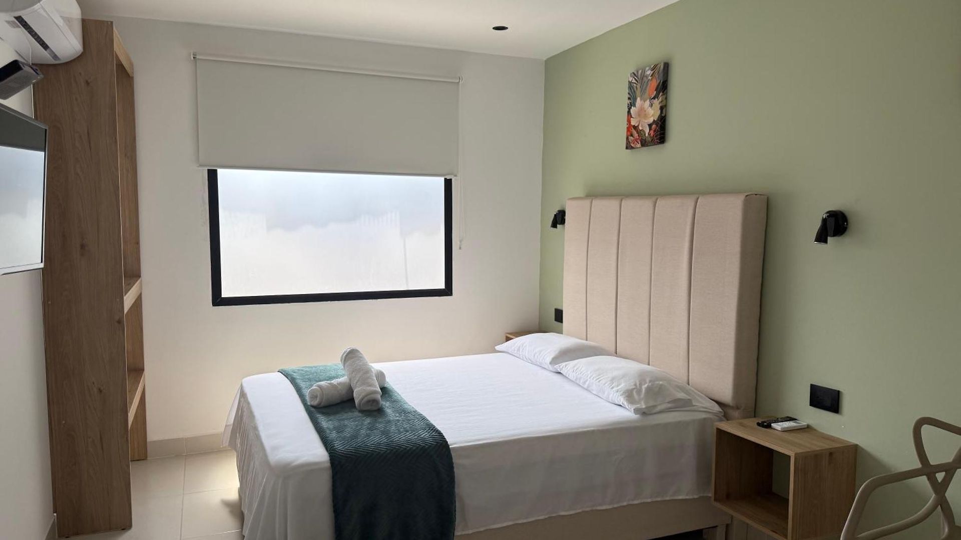 Arcadia Hotel *