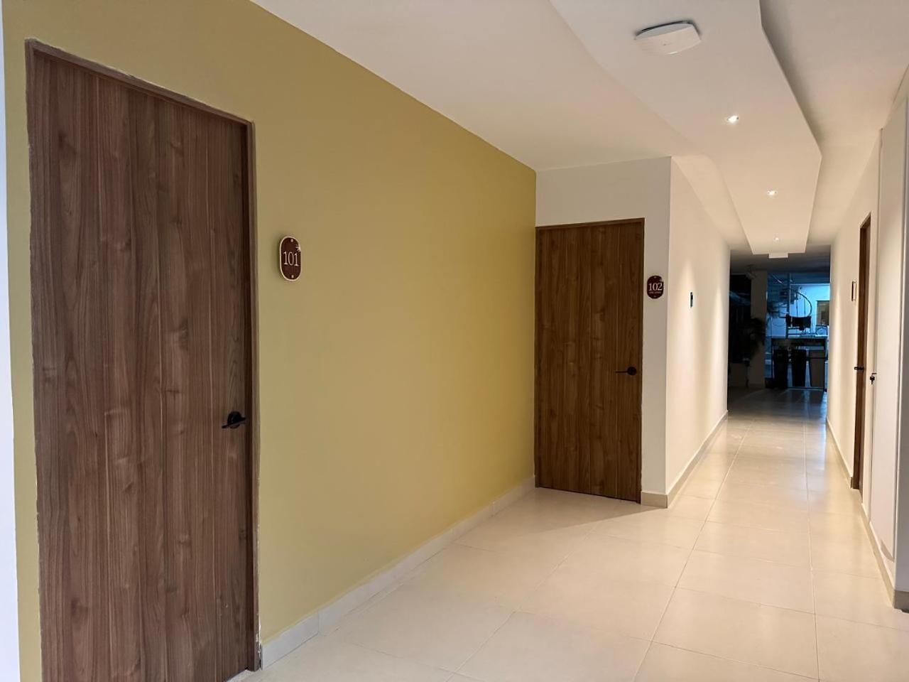 Arcadia Hotel *
