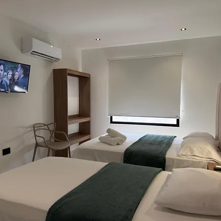 Arcadia Hotel *